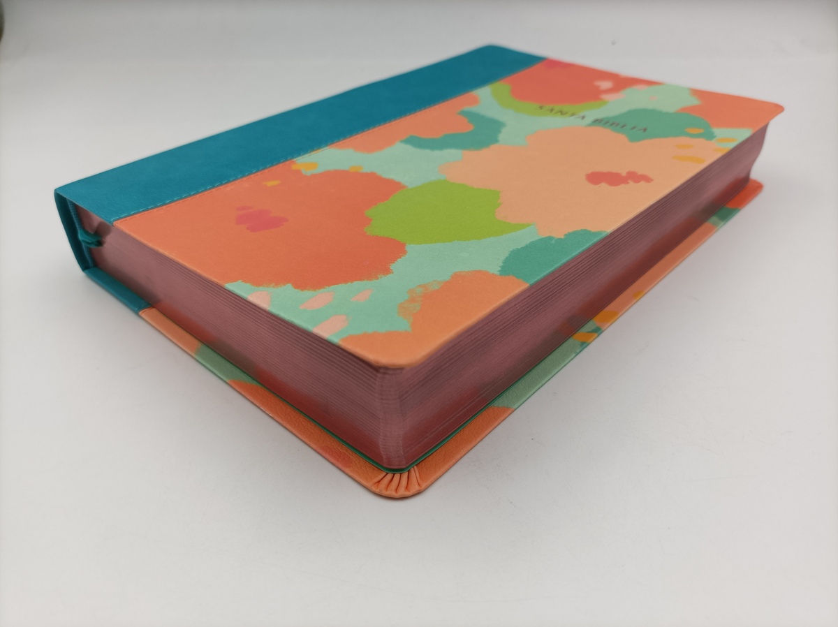 BIBLIA RV60, LETRA GIGANTE, IMITACION PIEL. FLORAL.