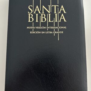 BIBLIA NUEVA VERSION INTERNACIONAL. LETRA GRANDE. IMITACION PIEL. COLOR NEGRO.